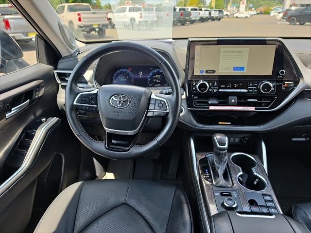 2024 Toyota Highlander Platinum