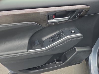 2024 Toyota Highlander Platinum
