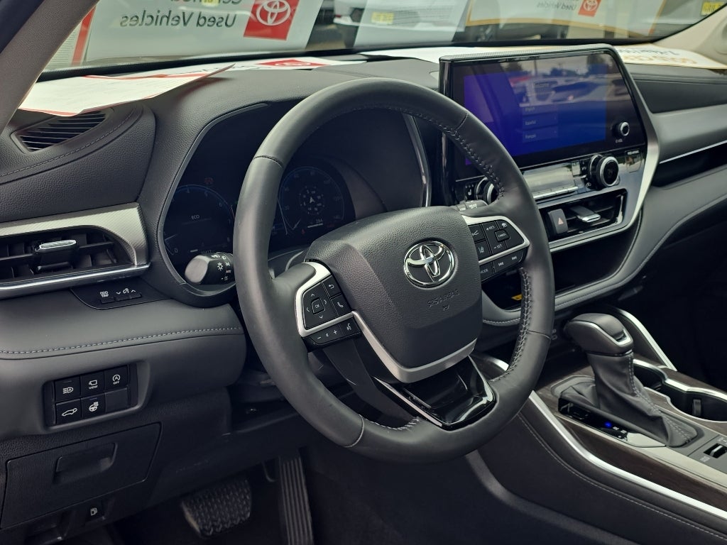 2024 Toyota Highlander Platinum