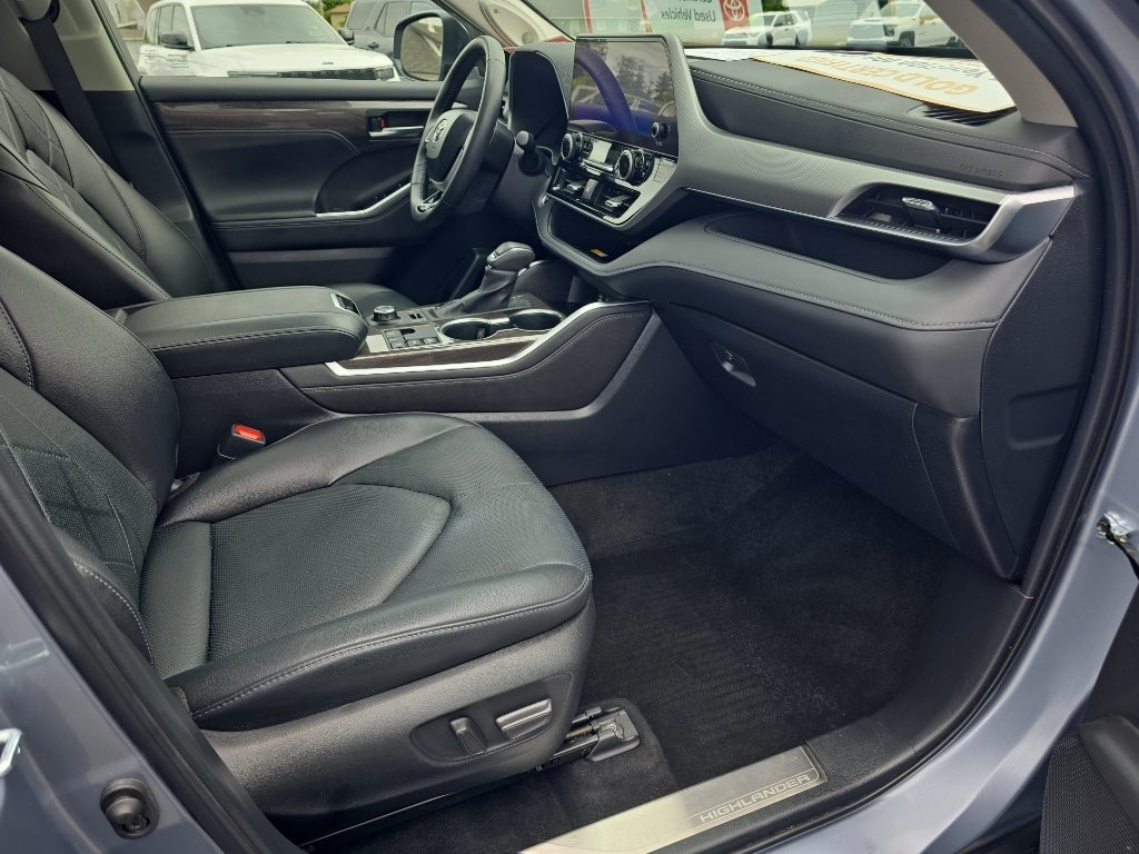 2024 Toyota Highlander Platinum