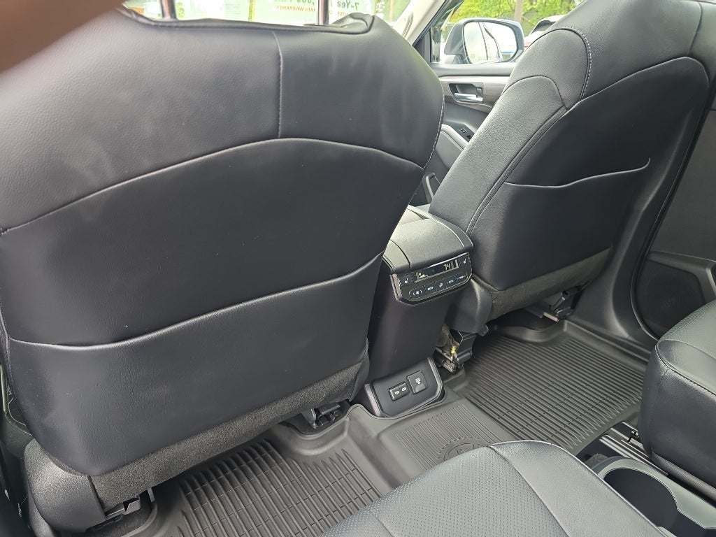 2024 Toyota Highlander Platinum