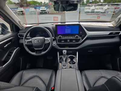 2024 Toyota Highlander Platinum