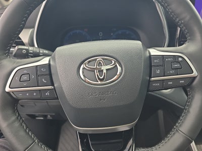 2024 Toyota Highlander Platinum