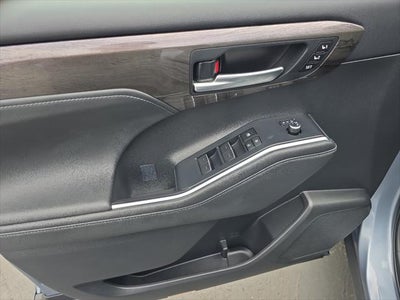 2024 Toyota Highlander Platinum