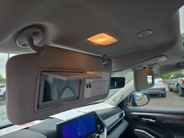 2024 Toyota Highlander Platinum