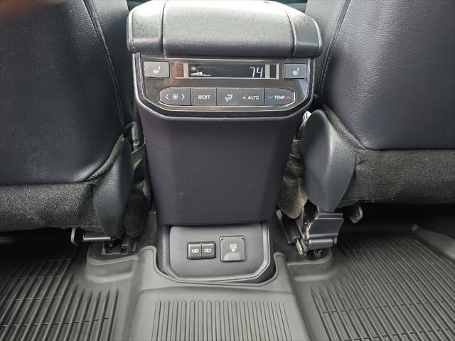 2024 Toyota Highlander Platinum