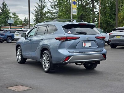 2024 Toyota Highlander Platinum