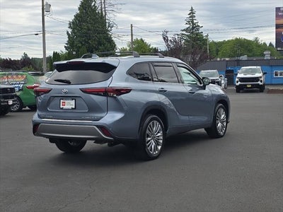 2024 Toyota Highlander Platinum