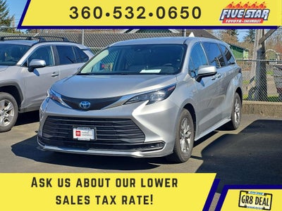 2024 Toyota Sienna LE