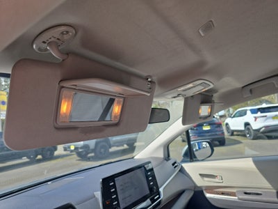 2024 Toyota Sienna LE