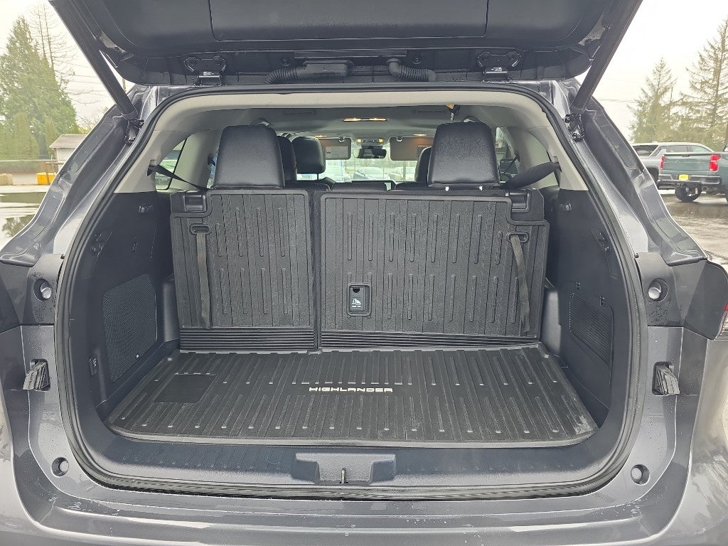 2023 Toyota Highlander Hybrid Hybrid Limited