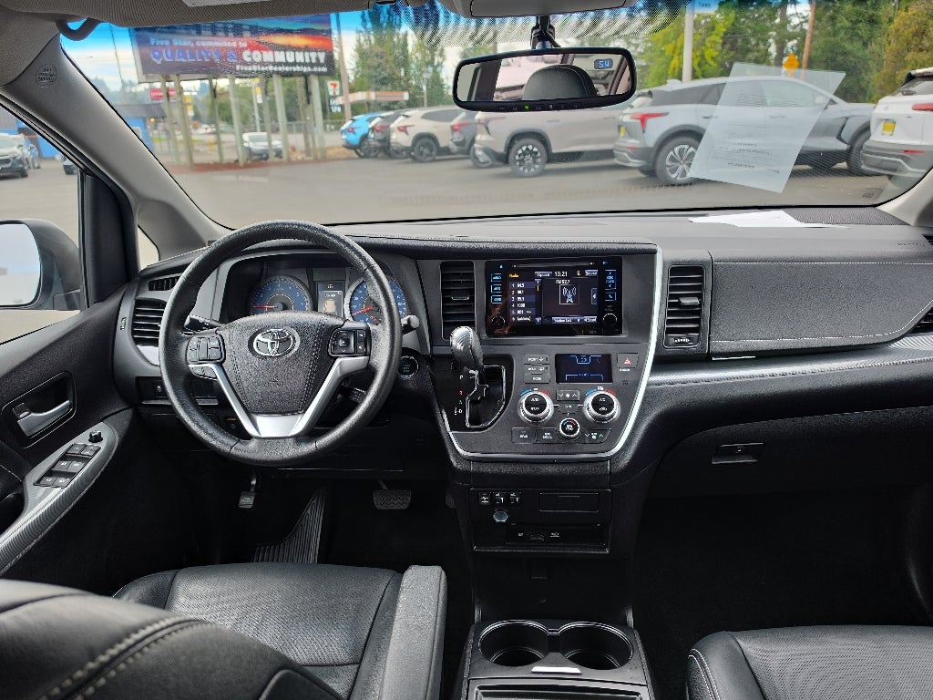 2015 Toyota Sienna SE