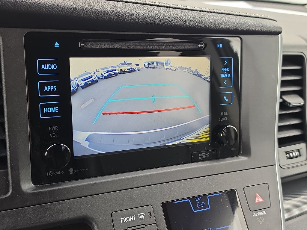 2015 Toyota Sienna SE