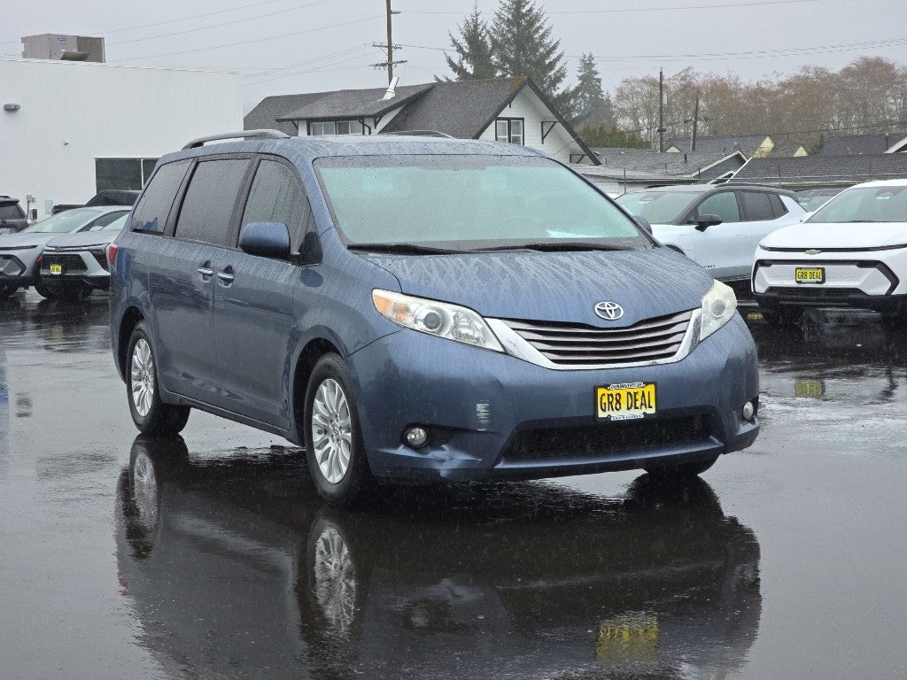 2015 Toyota Sienna XLE