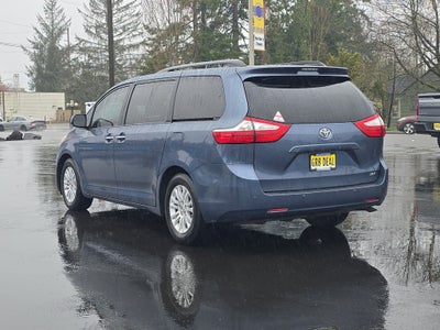 2015 Toyota Sienna XLE