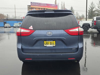 2015 Toyota Sienna XLE