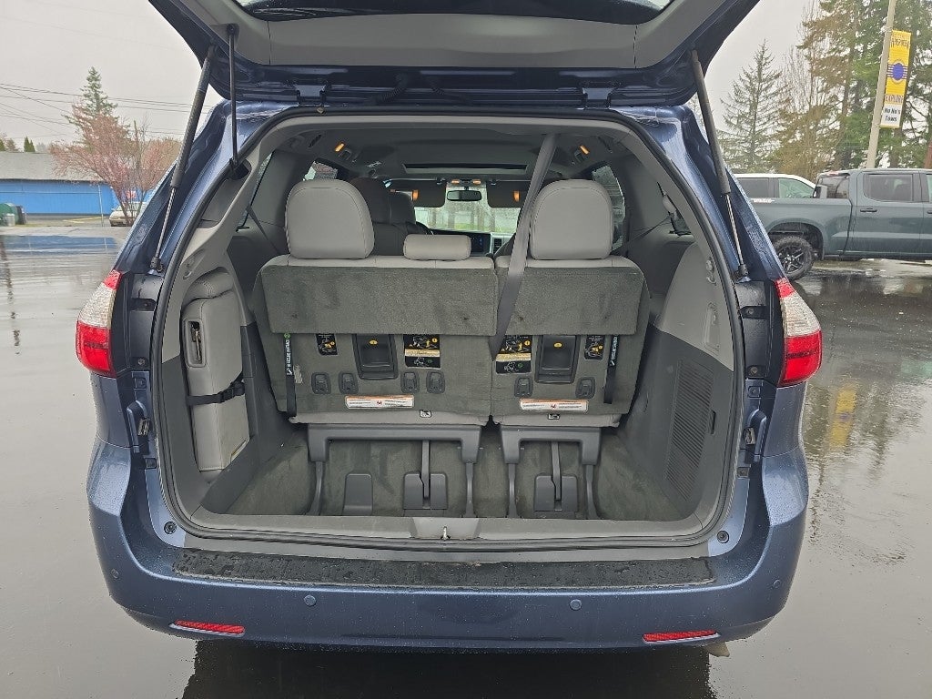 2015 Toyota Sienna XLE