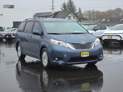 2015 Toyota Sienna XLE