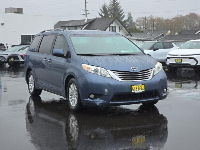 2015 Toyota Sienna XLE