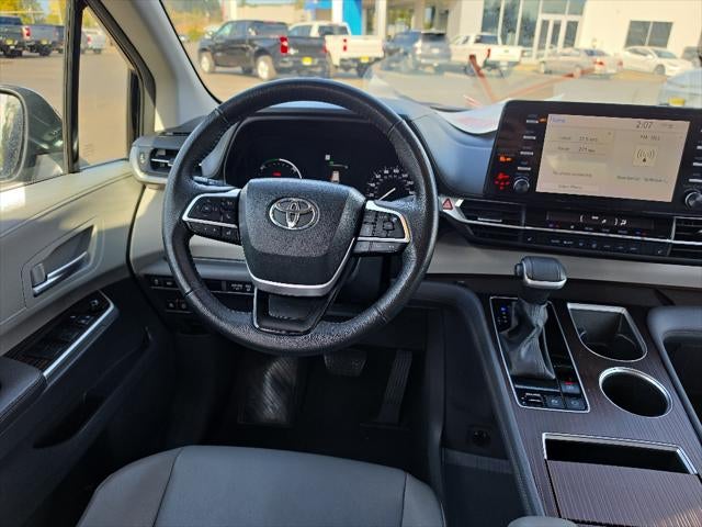 2024 Toyota Sienna XLE