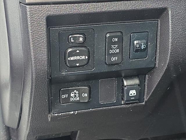 2014 Toyota Tundra SR5