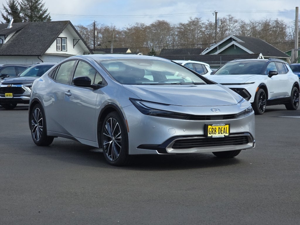 2023 Toyota Prius XLE