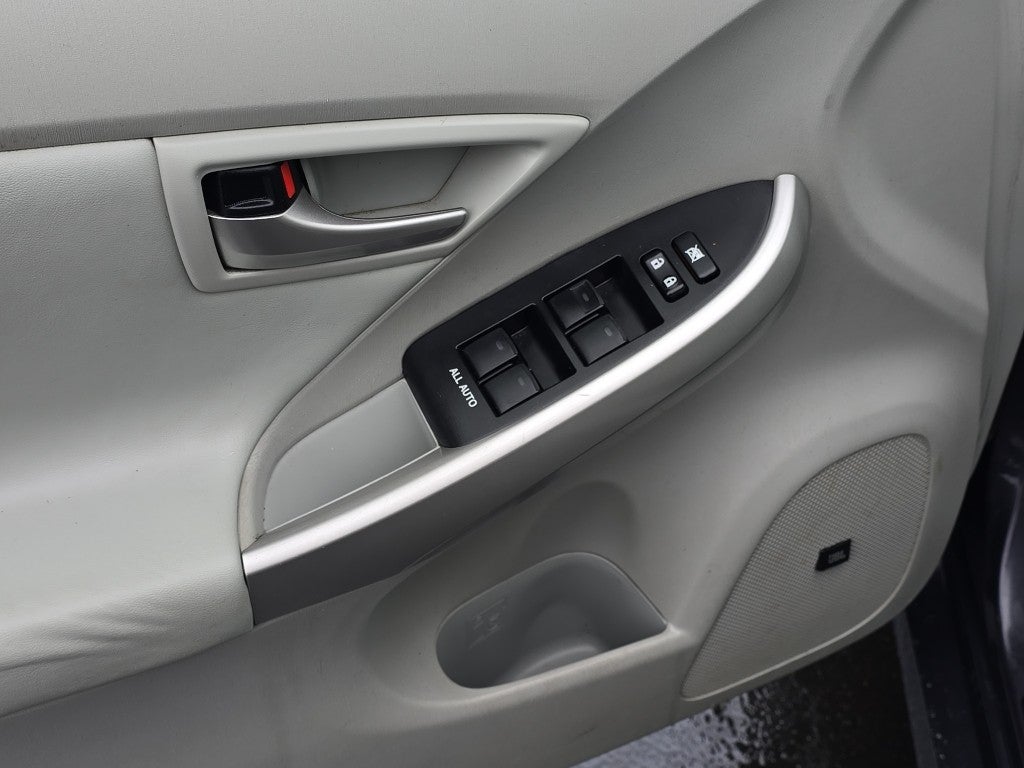 2014 Toyota Prius Five