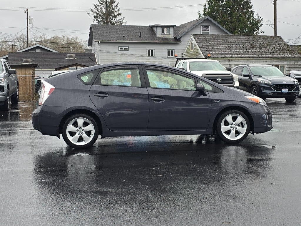 2014 Toyota Prius Five