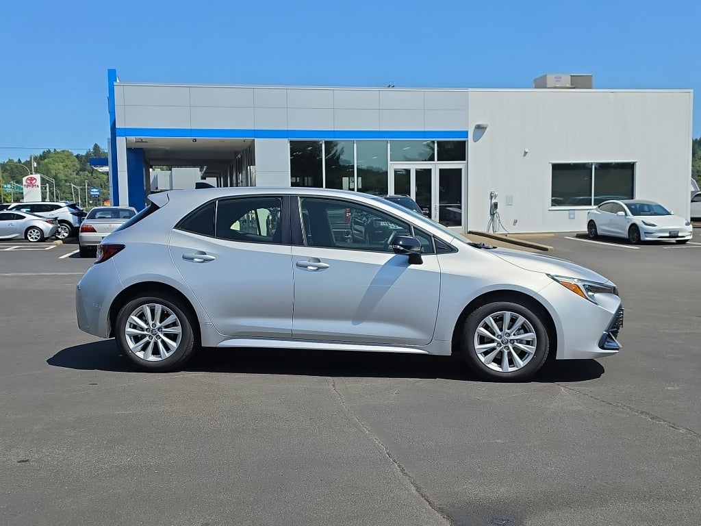 2026 Toyota Corolla Hatchback SE