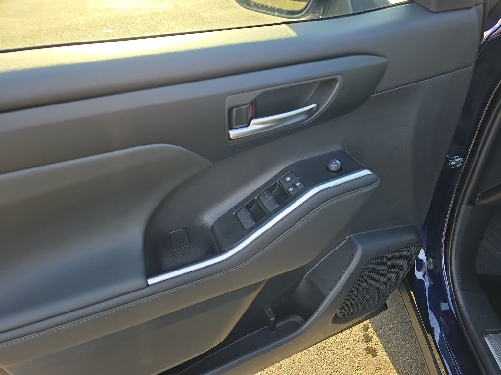 2026 Toyota Highlander XSE