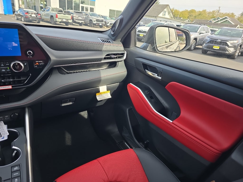 2025 Toyota Highlander XSE