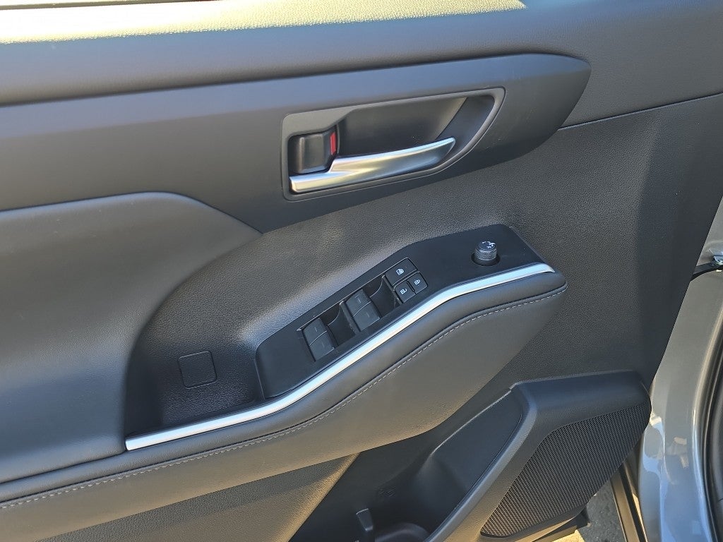 2026 Toyota Highlander XSE