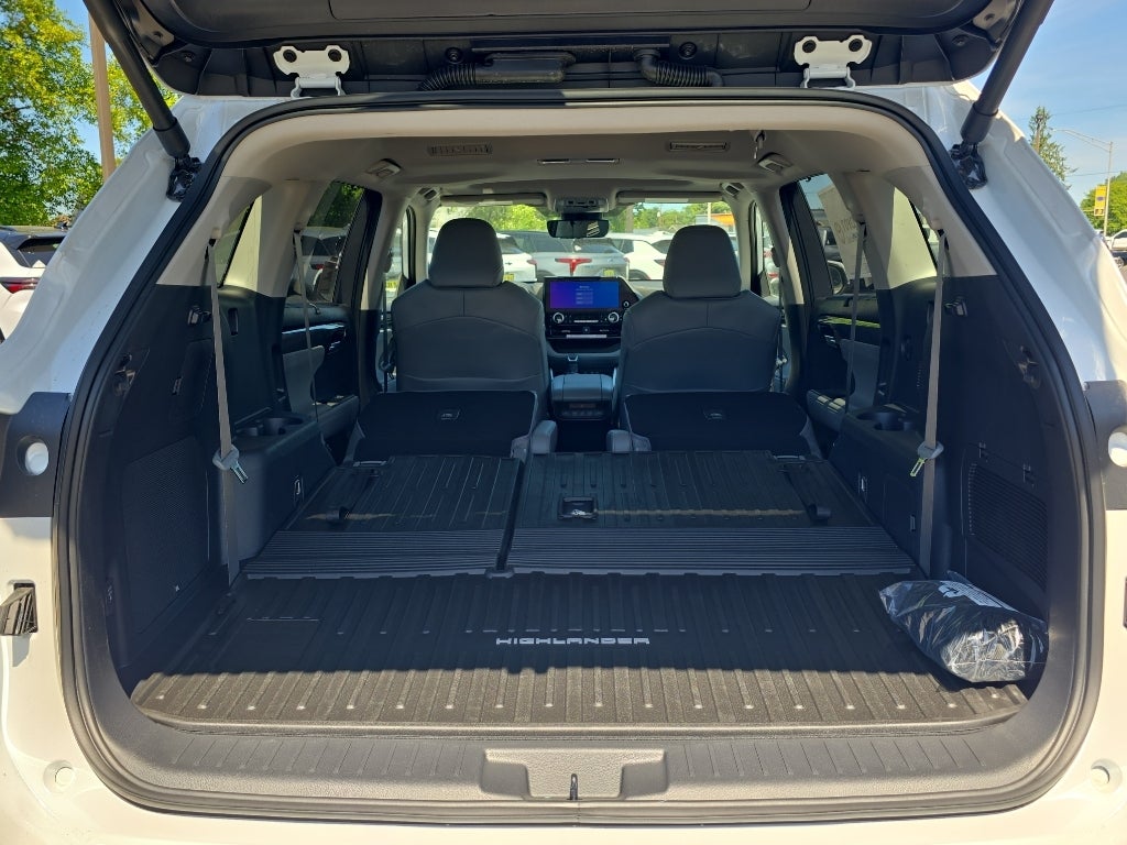2026 Toyota Highlander Hybrid Hybrid Limited