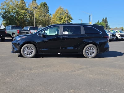 2026 Toyota Sienna XLE