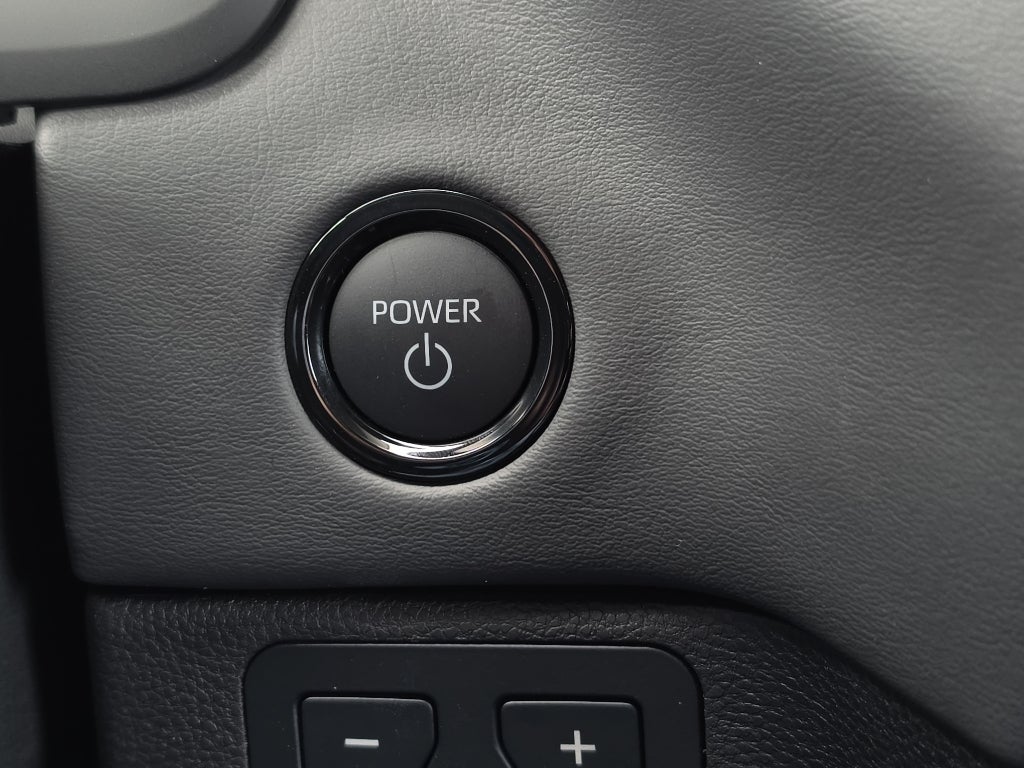 2026 Toyota Tundra i-FORCE MAX Platinum i-FORCE MAX