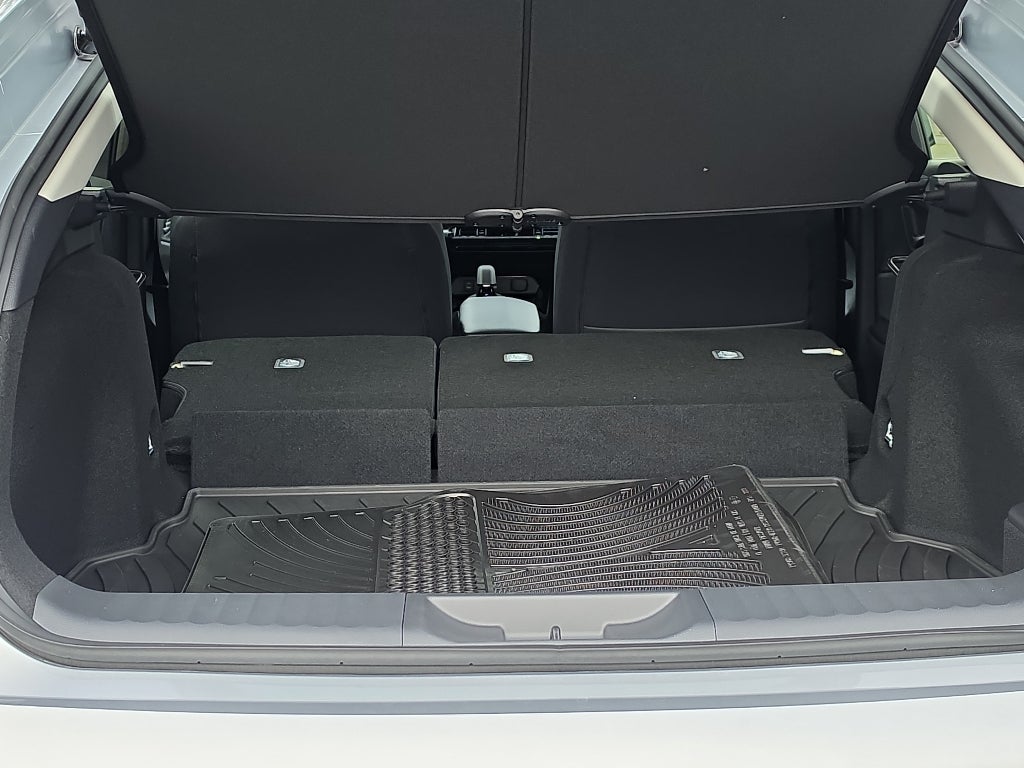 2027 Toyota Prius LE