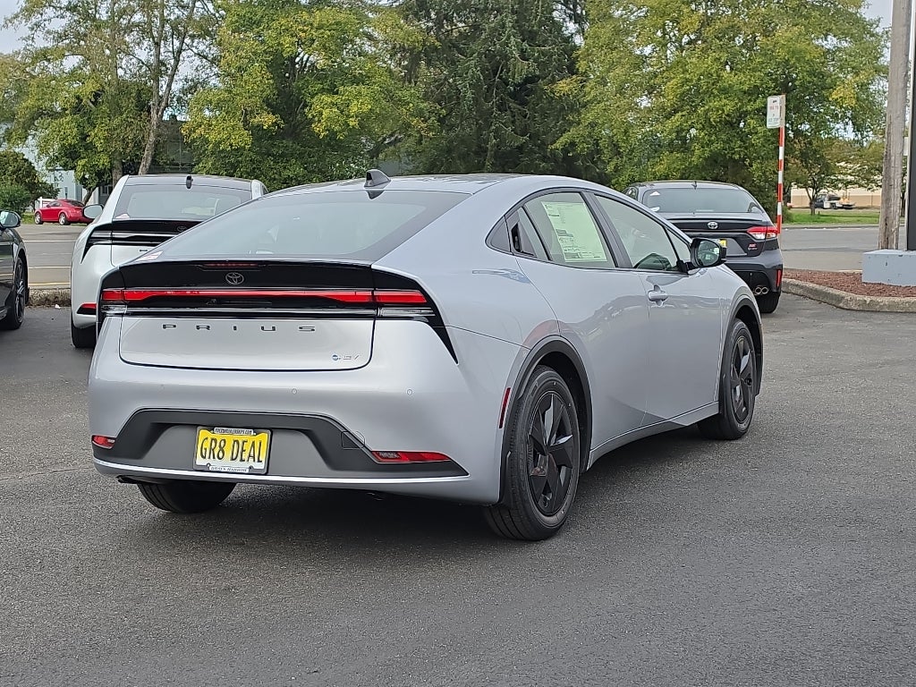 2027 Toyota Prius LE