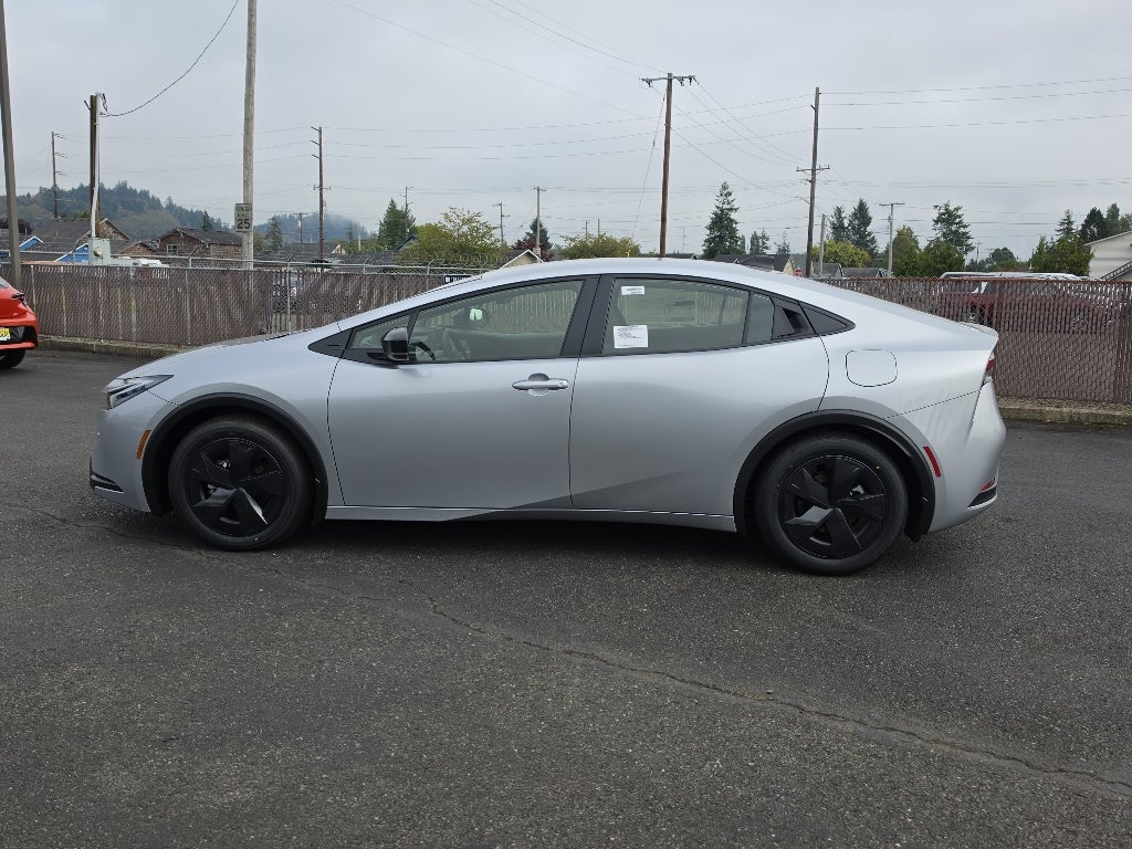 2027 Toyota Prius LE