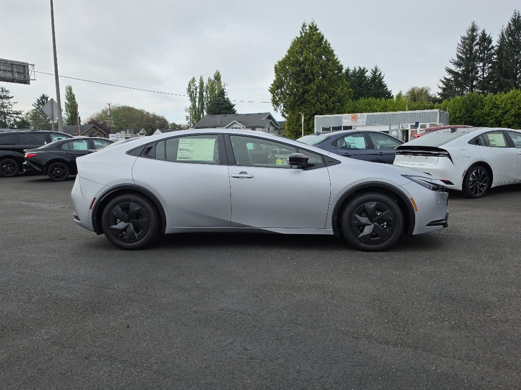2027 Toyota Prius LE