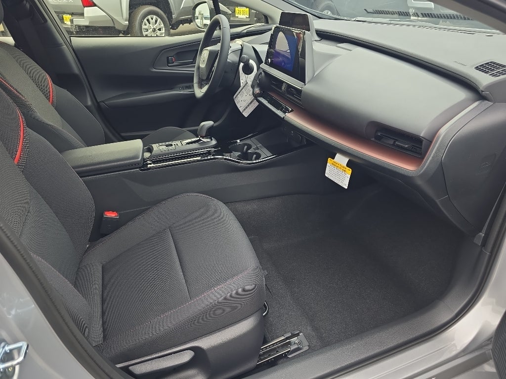 2026 Toyota Prius Plug-in Hybrid SE