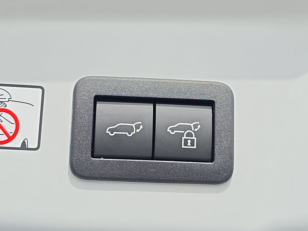 2027 Toyota Prius Plug-in Hybrid XSE Premium