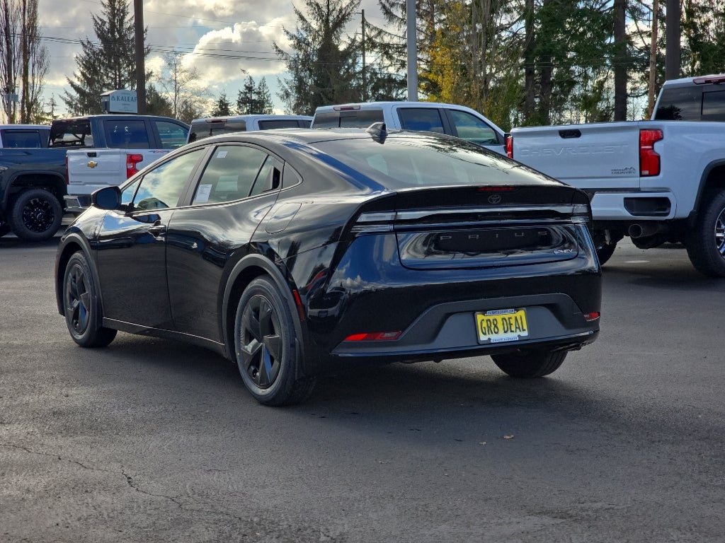 2026 Toyota Prius Plug-in Hybrid SE