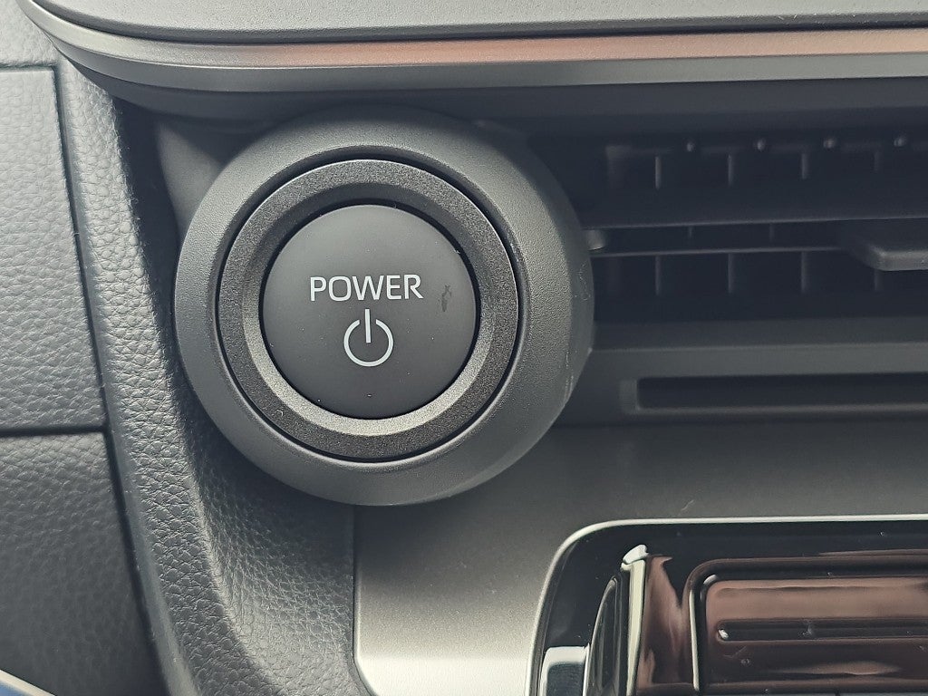 2026 Toyota Prius LE AWD