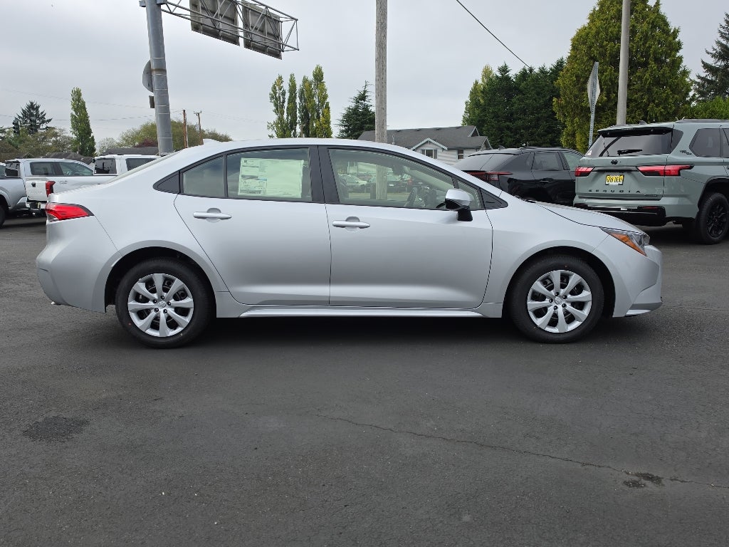 2027 Toyota Corolla LE