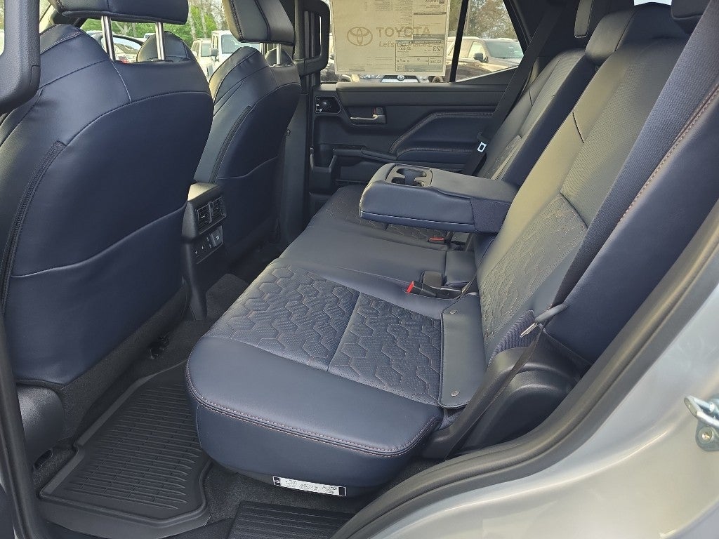 2025 Toyota 4Runner i-FORCE MAX Platinum