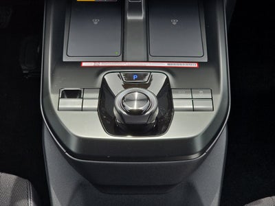 2026 Toyota C-HR SE/XSE SE