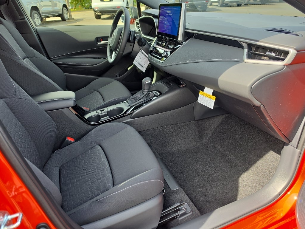 2027 Toyota Corolla Hatchback SE