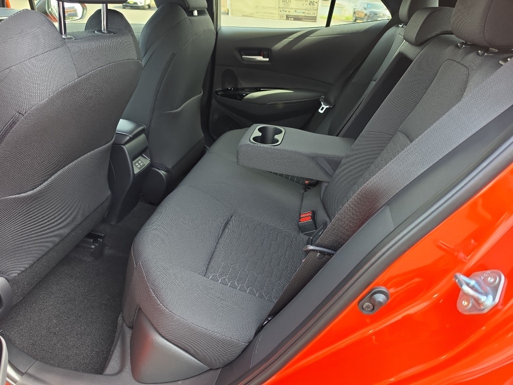 2027 Toyota Corolla Hatchback SE