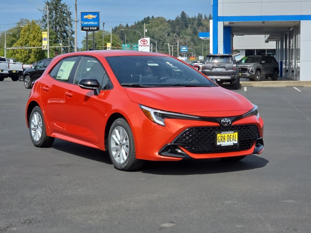2027 Toyota Corolla Hatchback SE