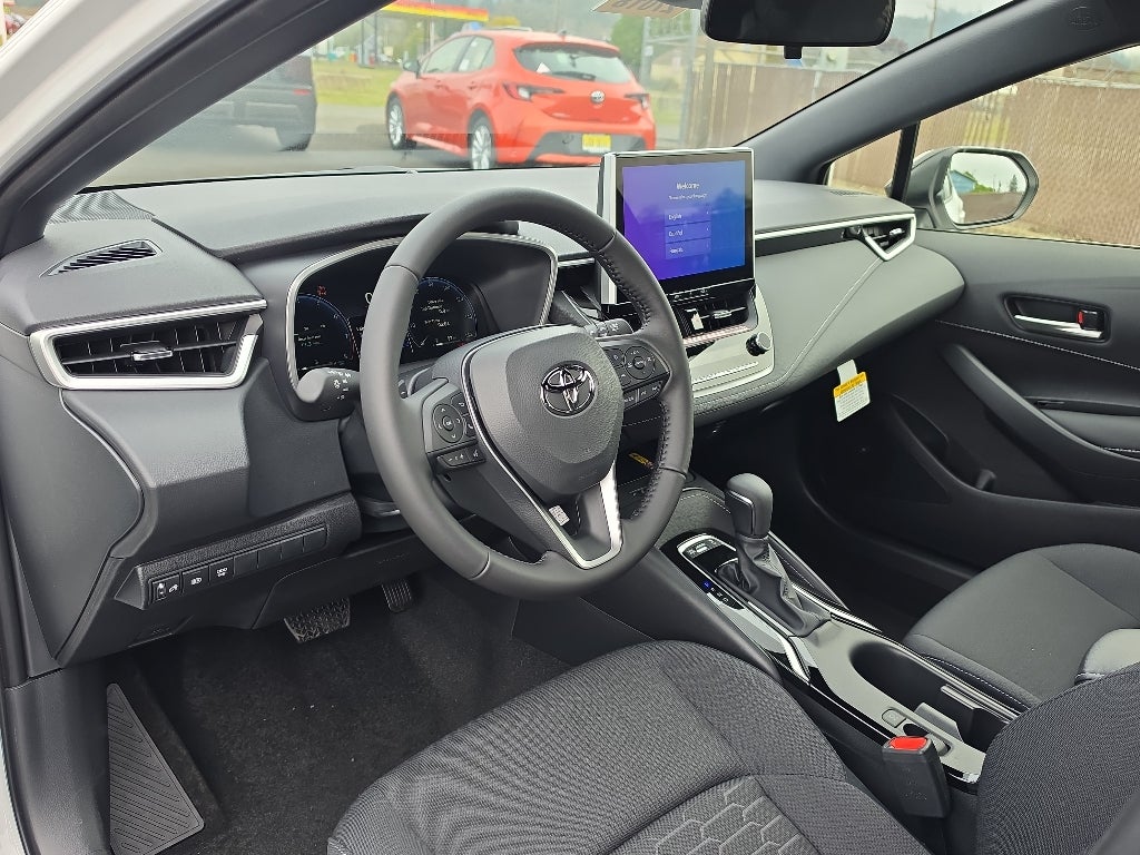 2027 Toyota Corolla Hatchback SE